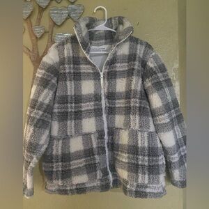 Olive & Oak Gray and White Jacket size medium